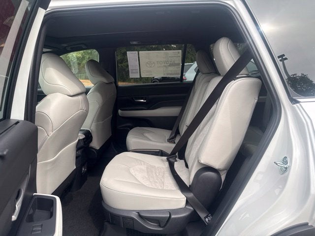 2026 Toyota Grand Highlander Hybrid MAX Platinum