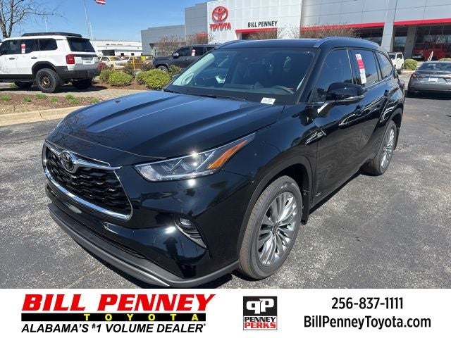2026 Toyota Highlander Hybrid Platinum