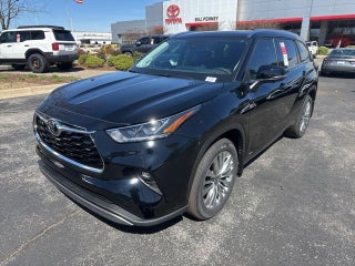 2026 Toyota Highlander Hybrid Platinum