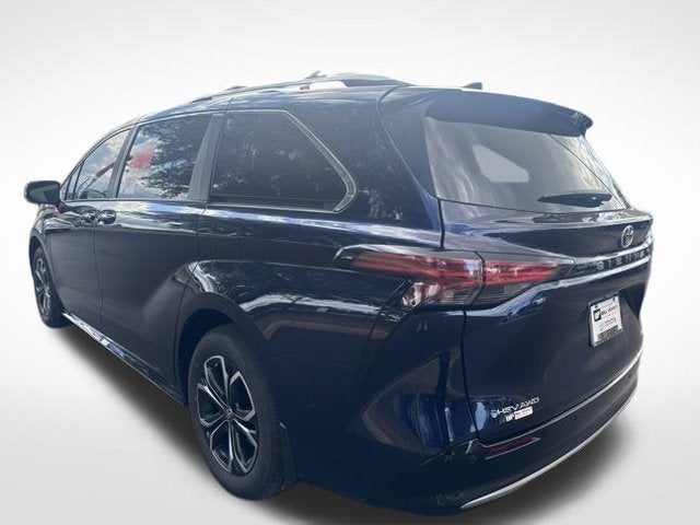2026 Toyota Sienna Platinum 7 Passenger