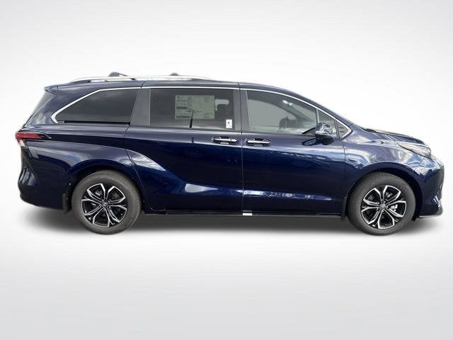 2026 Toyota Sienna Platinum 7 Passenger