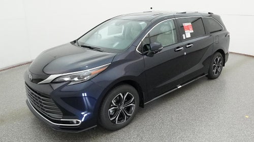 2026 Toyota Sienna Platinum 7 Passenger