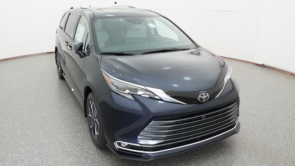 2026 Toyota Sienna Platinum 7 Passenger