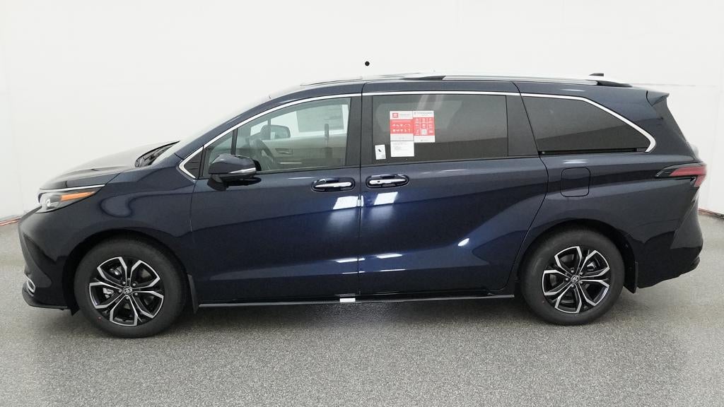 2026 Toyota Sienna Platinum 7 Passenger