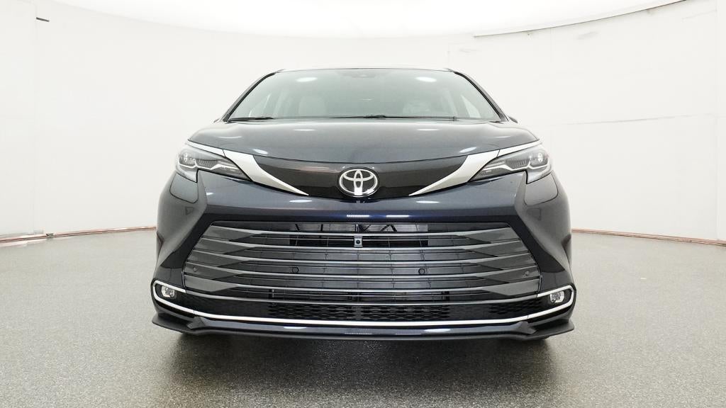 2026 Toyota Sienna Platinum 7 Passenger