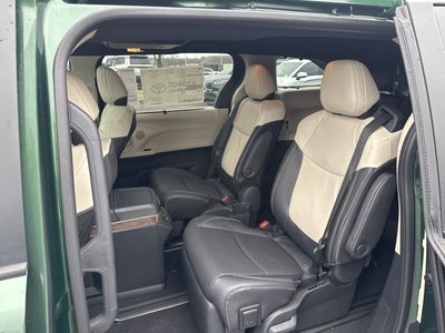 2026 Toyota Sienna Platinum 7 Passenger