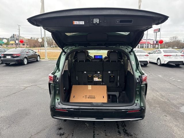 2026 Toyota Sienna Platinum 7 Passenger