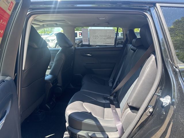 2026 Toyota Highlander Hybrid XLE