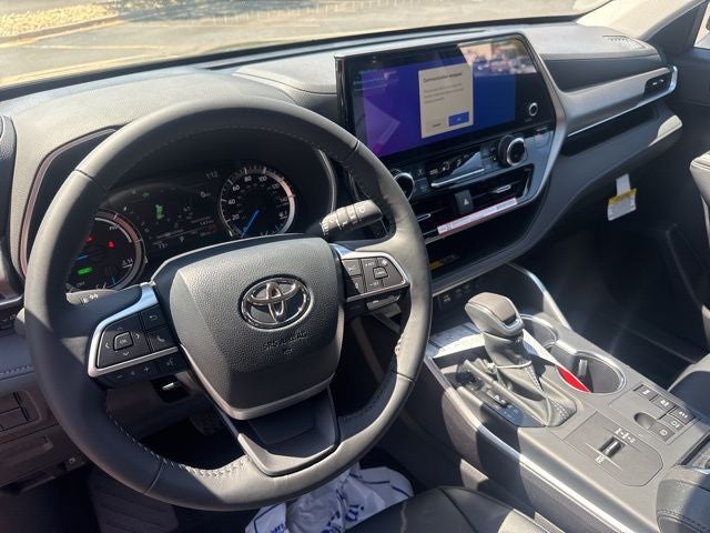 2026 Toyota Highlander Hybrid XLE