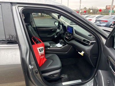 2026 Toyota Highlander Hybrid Limited