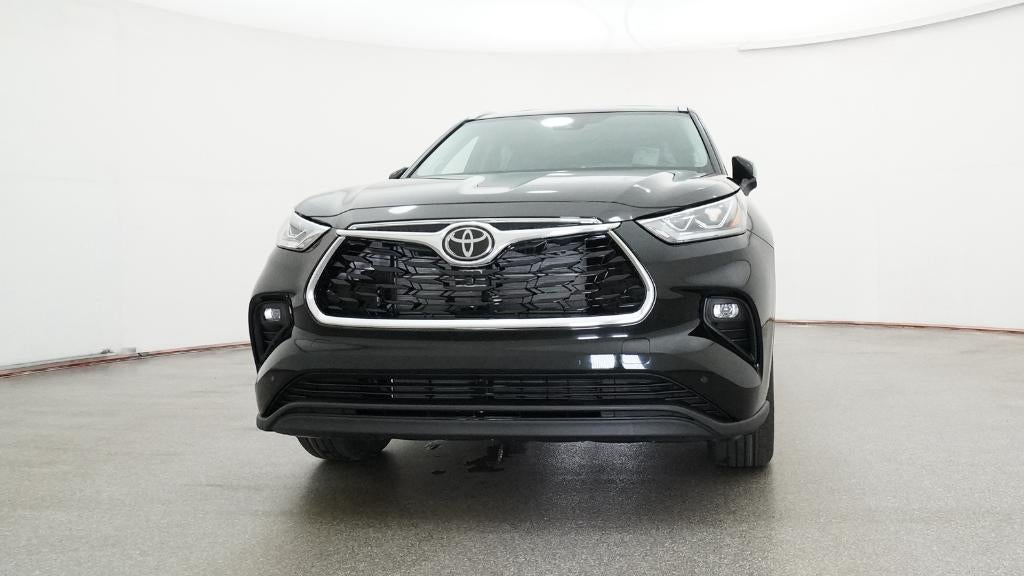 2026 Toyota Highlander Hybrid Limited