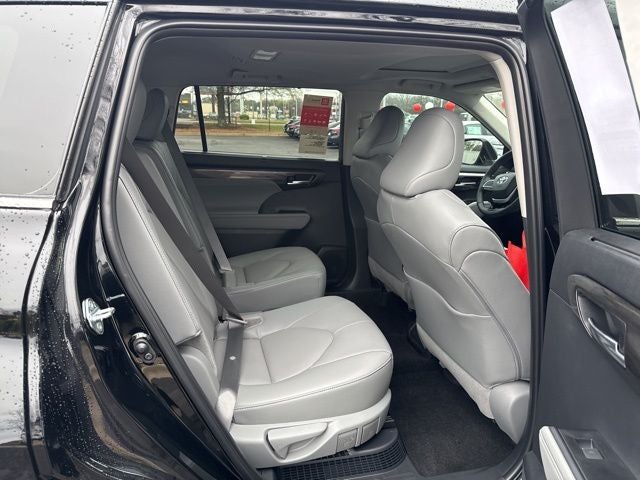 2026 Toyota Highlander Hybrid Limited