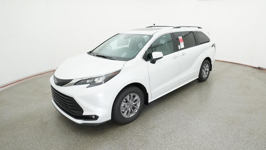 2026 Toyota Sienna XLE 7 Passenger