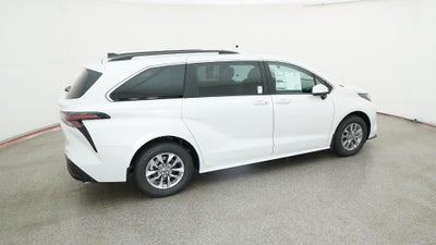 2026 Toyota Sienna XLE 7 Passenger