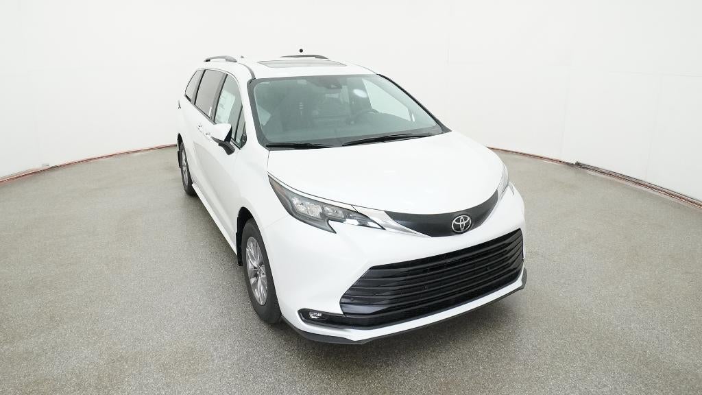 2026 Toyota Sienna XLE 7 Passenger