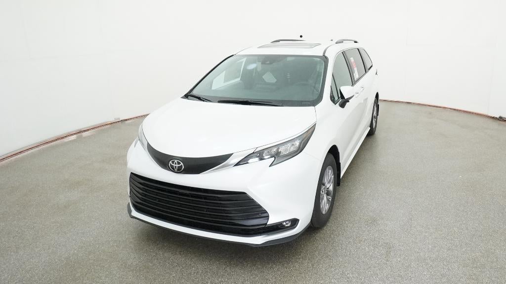 2026 Toyota Sienna XLE 7 Passenger