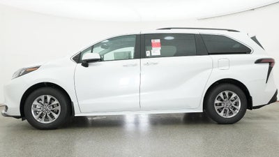 2026 Toyota Sienna XLE 7 Passenger