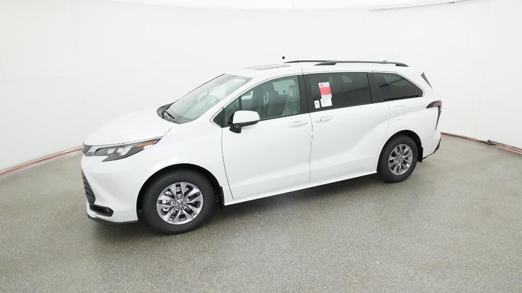 2026 Toyota Sienna XLE 7 Passenger