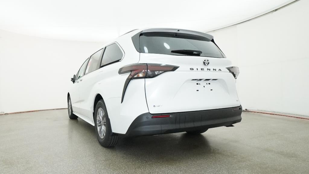 2026 Toyota Sienna XLE 7 Passenger