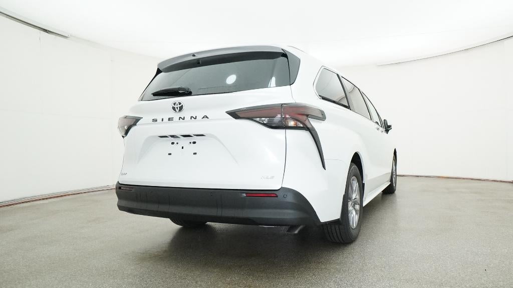 2026 Toyota Sienna XLE 7 Passenger