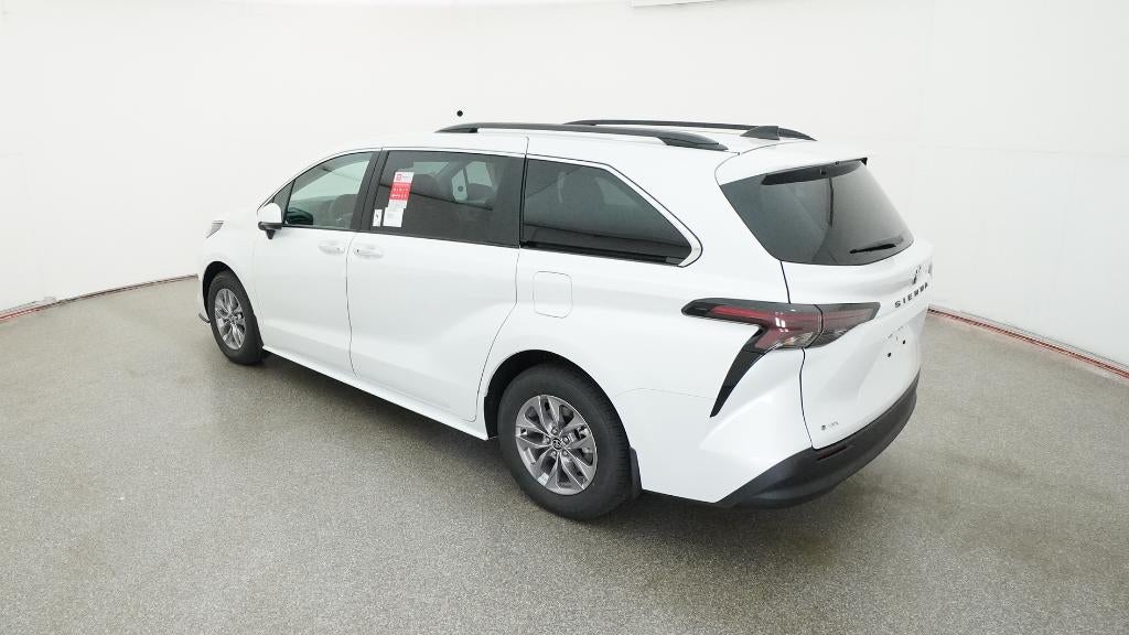 2026 Toyota Sienna XLE 7 Passenger