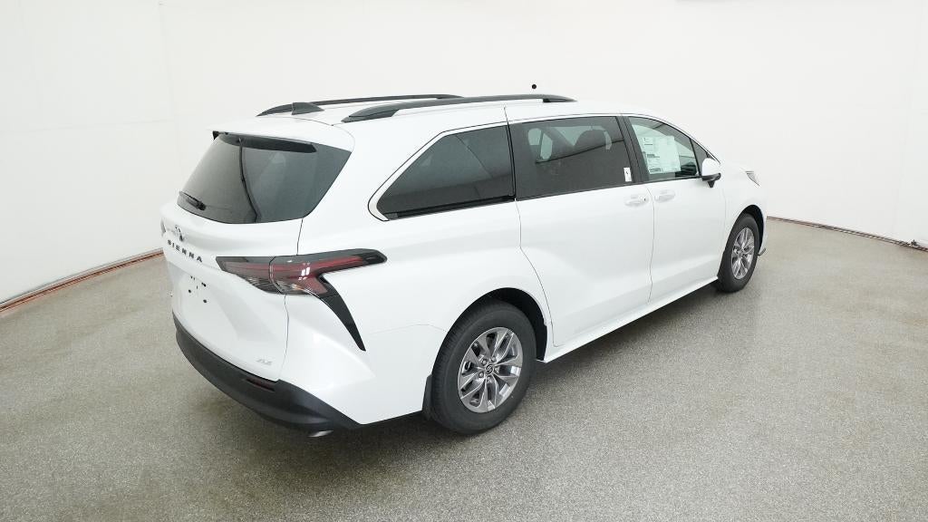 2026 Toyota Sienna XLE 7 Passenger