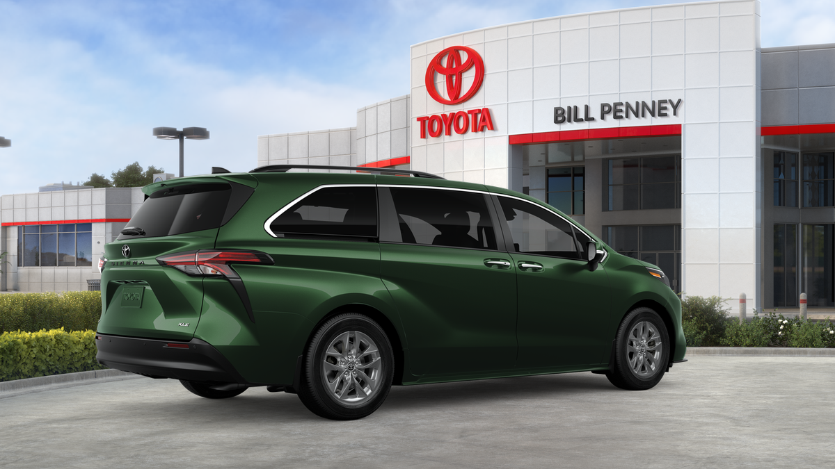 2026 Toyota Sienna XLE 8 Passenger