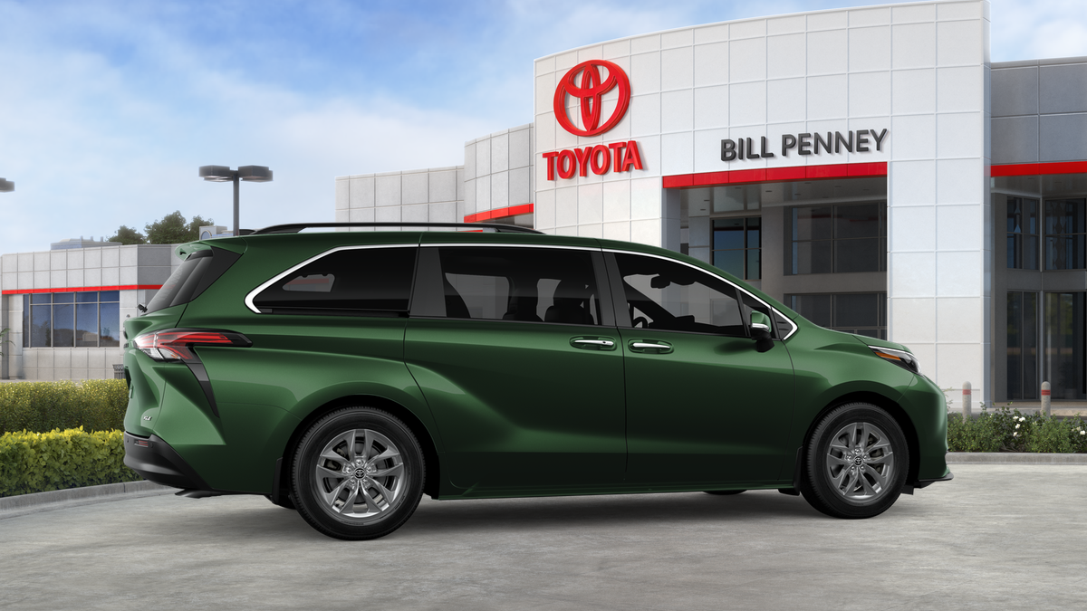 2026 Toyota Sienna XLE 8 Passenger