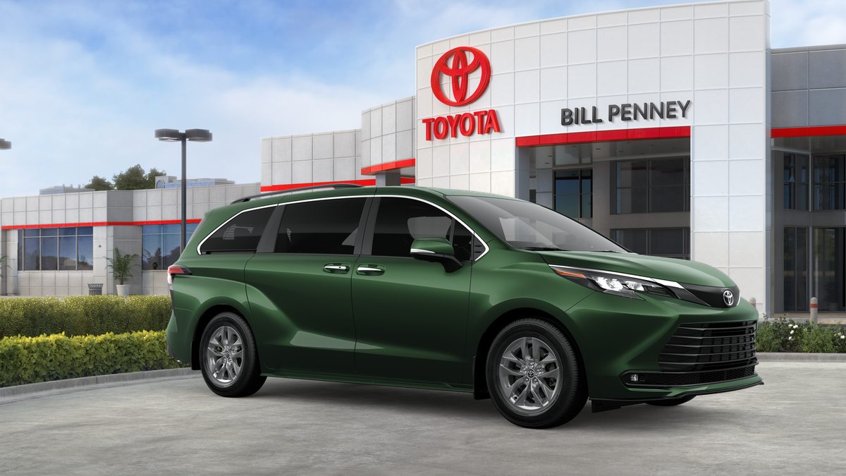 2026 Toyota Sienna XLE 8 Passenger