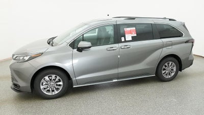 2026 Toyota Sienna XLE 8 Passenger