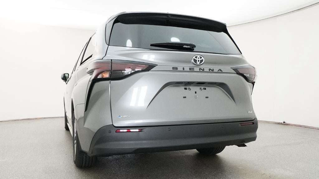 2026 Toyota Sienna XLE 8 Passenger