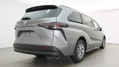 2026 Toyota Sienna XLE 8 Passenger