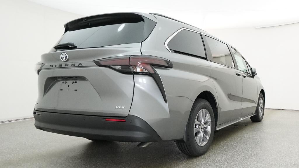 2026 Toyota Sienna XLE 8 Passenger