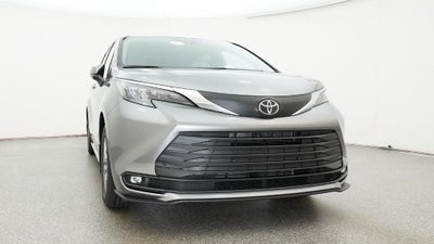 2026 Toyota Sienna XLE 8 Passenger