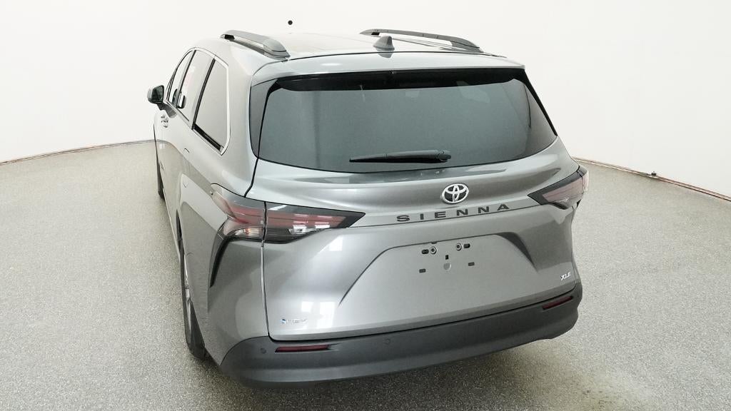 2026 Toyota Sienna XLE 8 Passenger