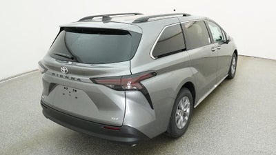 2026 Toyota Sienna XLE 8 Passenger