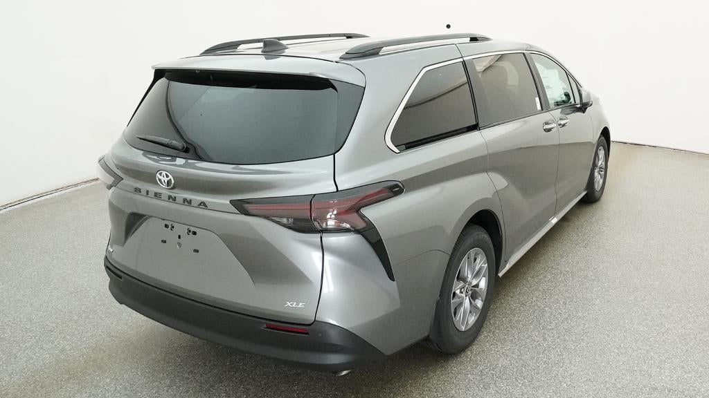2026 Toyota Sienna XLE 8 Passenger