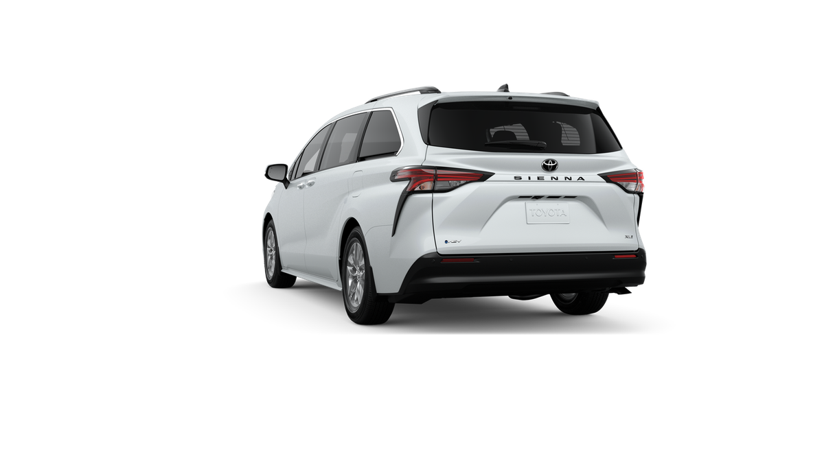 2026 Toyota Sienna XLE 8 Passenger