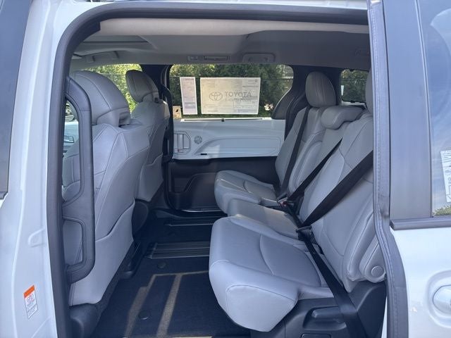 2026 Toyota Sienna XLE 8 Passenger
