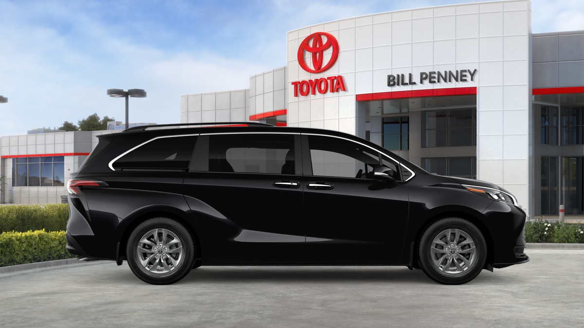 2026 Toyota Sienna XLE 8 Passenger
