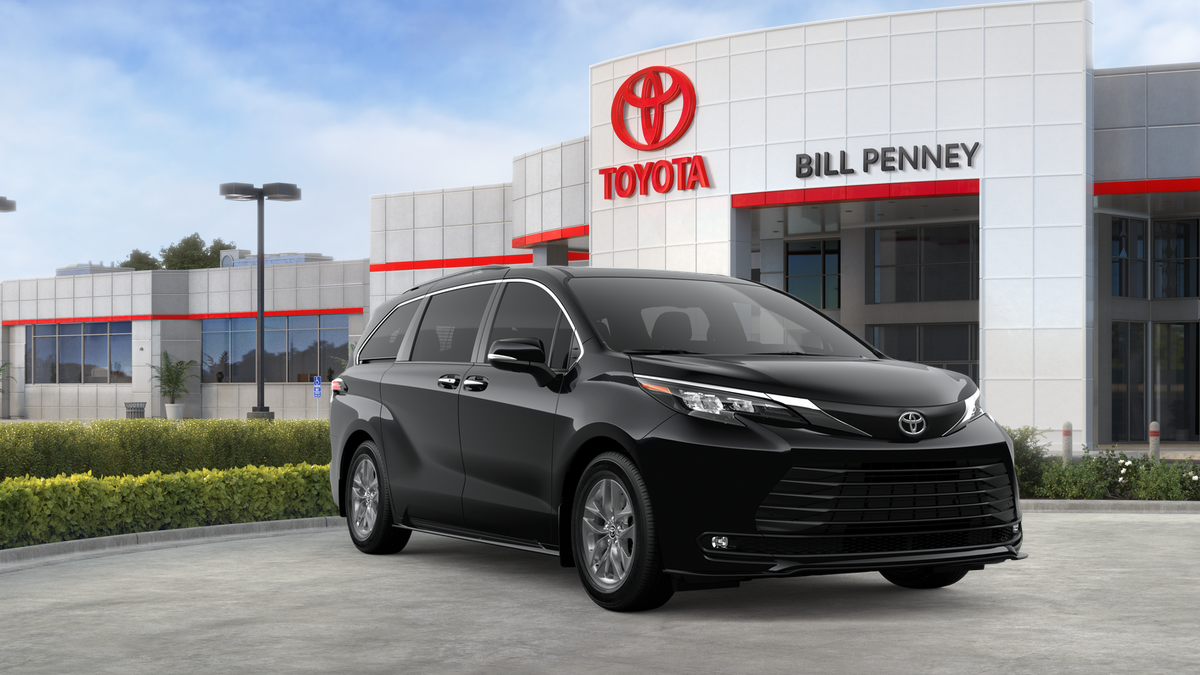 2026 Toyota Sienna XLE 8 Passenger