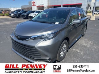 2026 Toyota Sienna XLE 8 Passenger