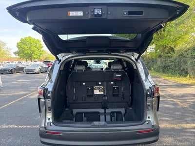 2026 Toyota Sienna XLE 8 Passenger