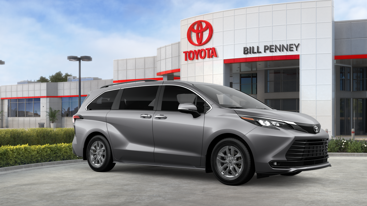 2026 Toyota Sienna XLE 8 Passenger