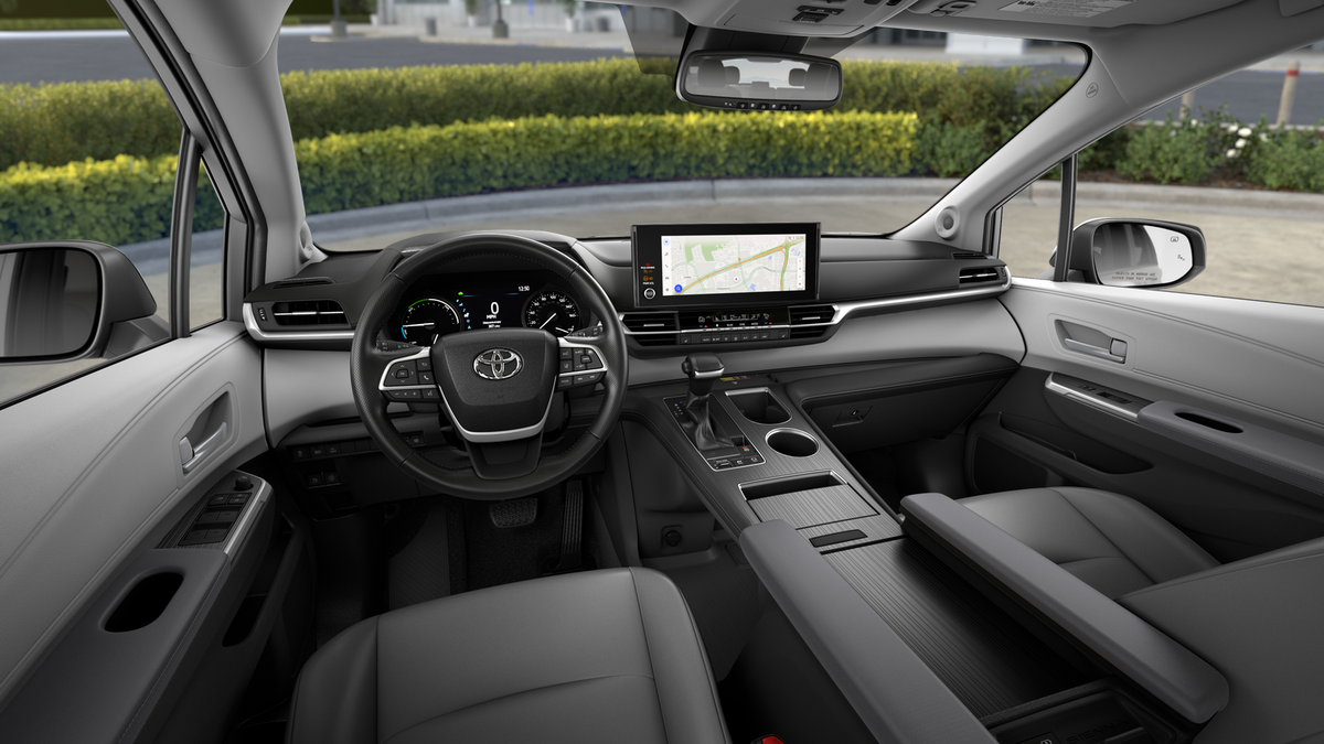 2026 Toyota Sienna XLE 8 Passenger