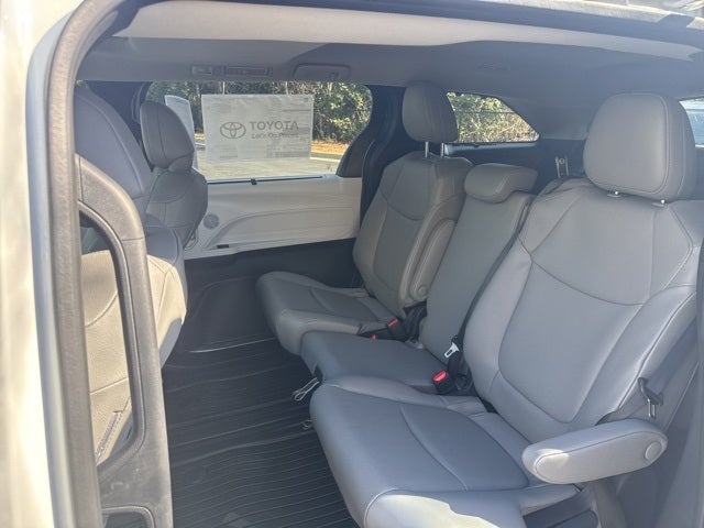 2026 Toyota Sienna XLE 8 Passenger