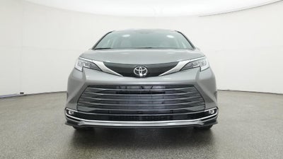 2026 Toyota Sienna Limited 7 Passenger