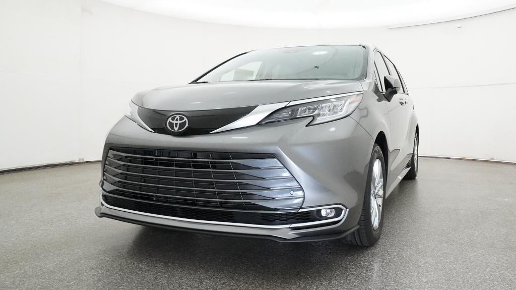 2026 Toyota Sienna Limited 7 Passenger