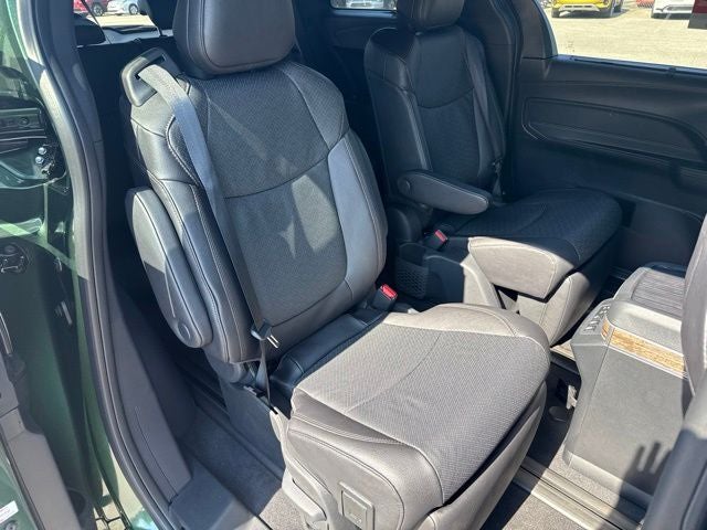 2026 Toyota Sienna Limited 7 Passenger