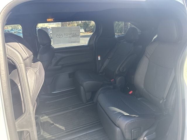 2026 Toyota Sienna Limited 7 Passenger